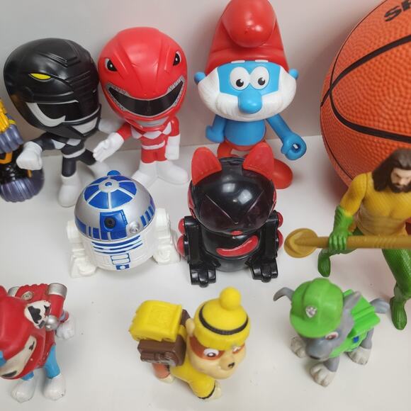 Massive Lot of 48 Pieces Fast Food Happy Meal Toys Basketball Paw Patrol & More - Picture 12 of 15